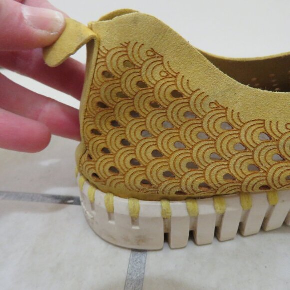 ILSE JACOBSEN Tulip 139 Slip On Perforated Yellow Sneakers Shoes - Size 9.5 / 10 - Picture 11 of 12